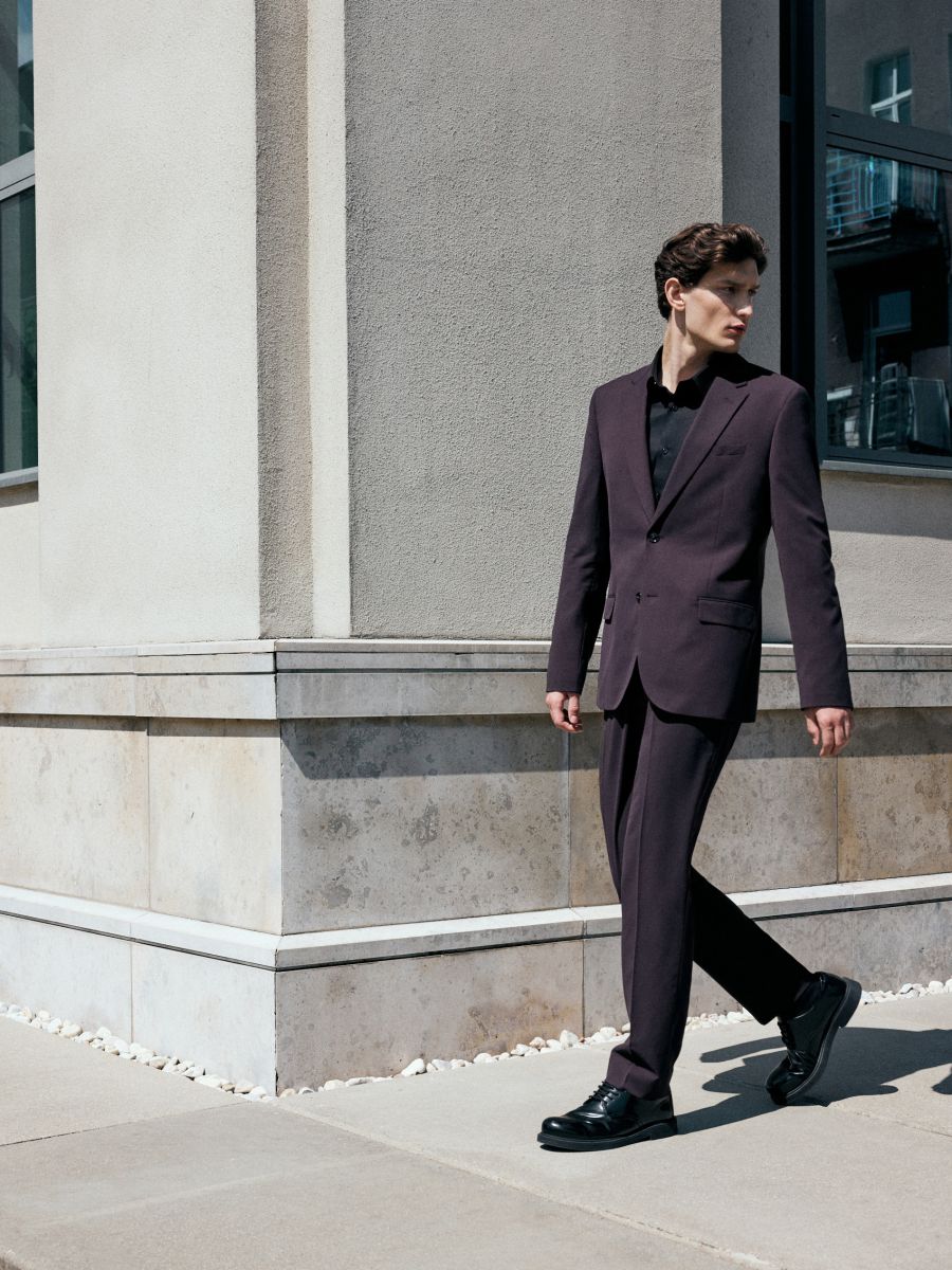 Herrenanzug Reserved Aubergine