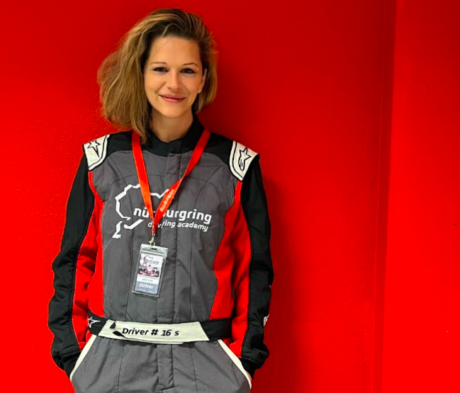 Erfahrungsbericht am Nürbungring von Gentleman-Blog-Autorin Judith Heede