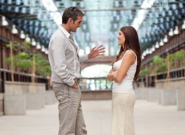 Kommunikation: Typische Verhaltensweisen von Mann und Frau