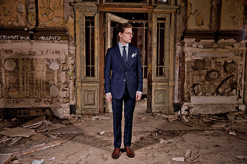 Perfekter Anzug durch eine Massschneiderei