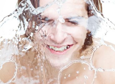 Männerhaut im Winter: Reichhaltige Pflege ist ein Muss