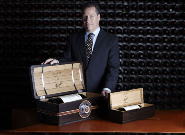 Designerholzmöbel vom Queen-Neffen: „Antiquitäten der Zukunft“