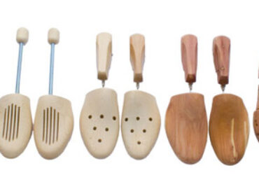 Passive Schuhpflege – Schuhlöffel und Schuhspanner